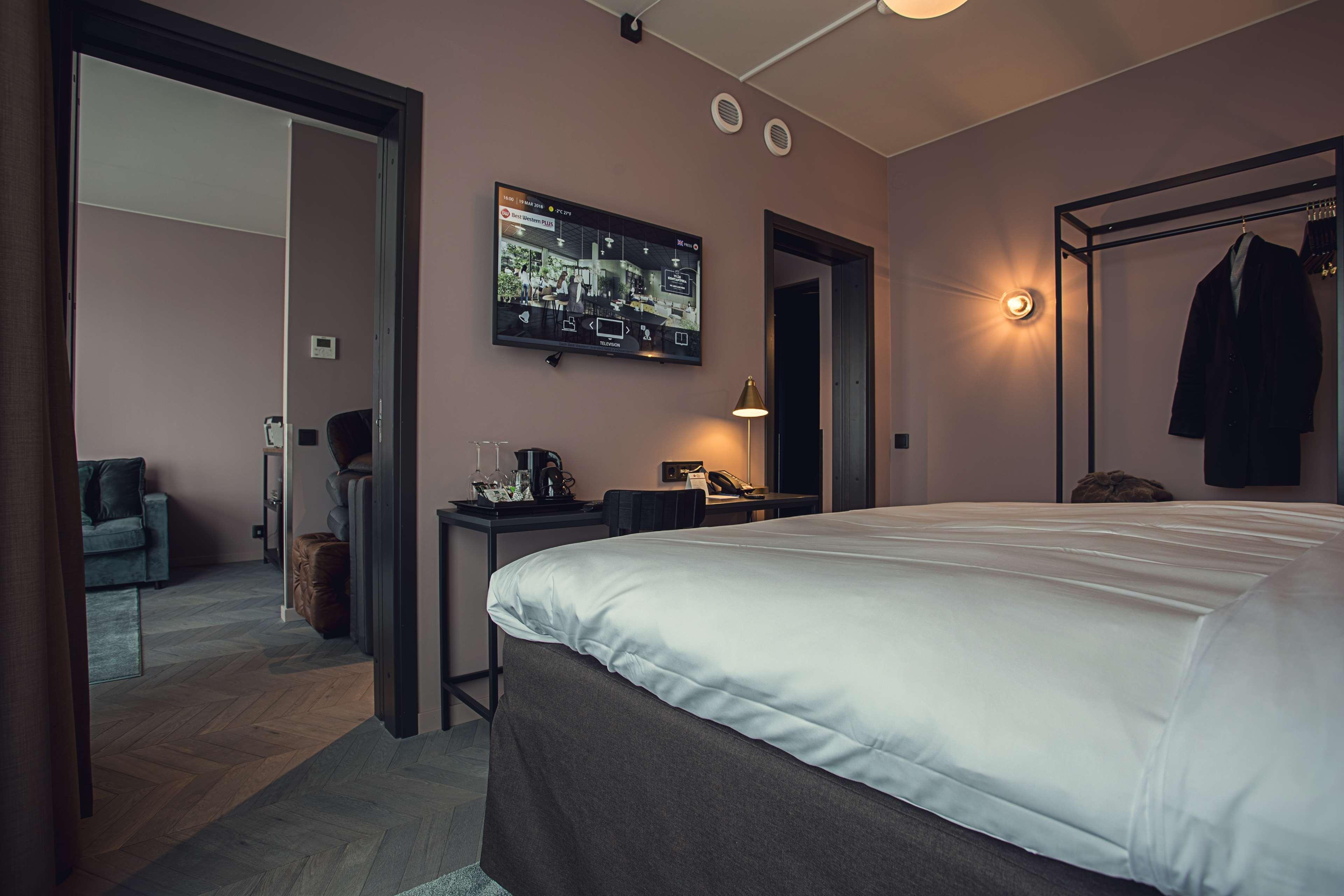 Best Western Plus Fort Worth Forest Hill Inn & Suites Экстерьер фото