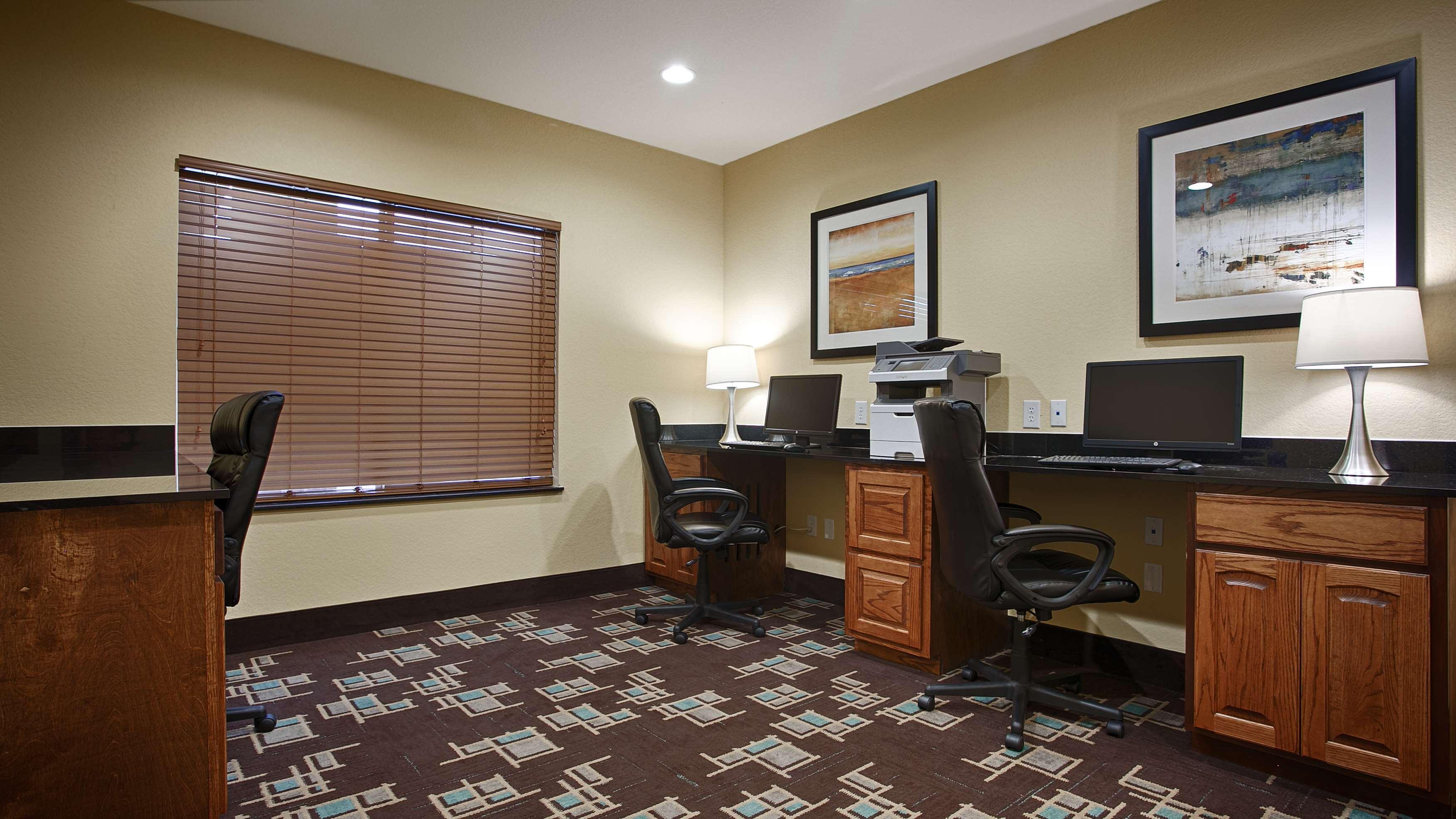 Best Western Plus Fort Worth Forest Hill Inn & Suites Экстерьер фото